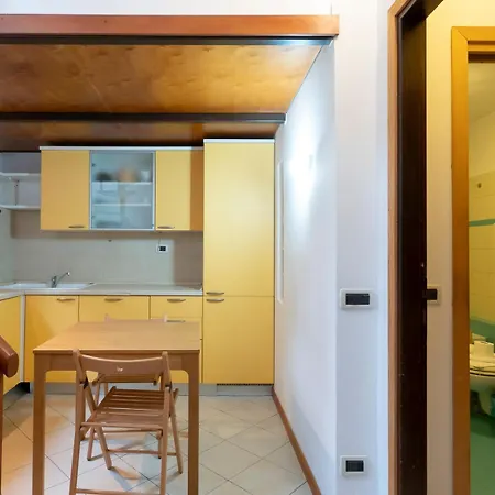 Apartament I Host - Monza 15 - 2 *